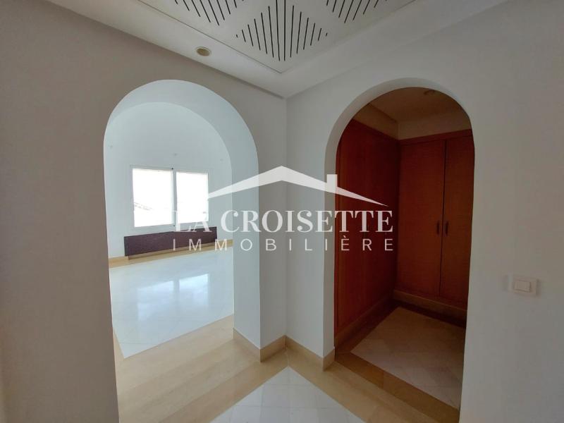 Villa S+3 vue sur mer à Gammarth
